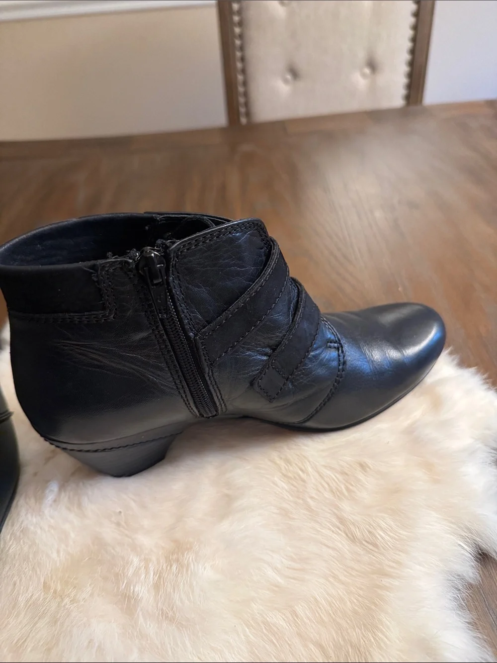 Taos Footwear beautiful black